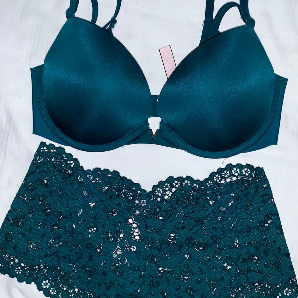 SEXY ILLUSIONS BY V/S “(Pair shortie/bra)”